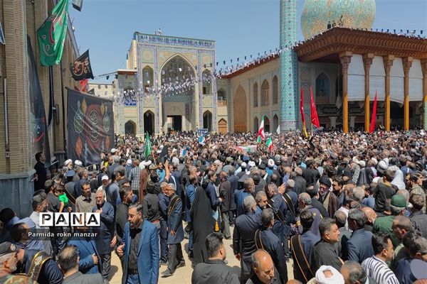 تشییع پیکر مطهر دوتن از شهدای حادثه تروریستی حرم حضرت شاهچراغ(ع)