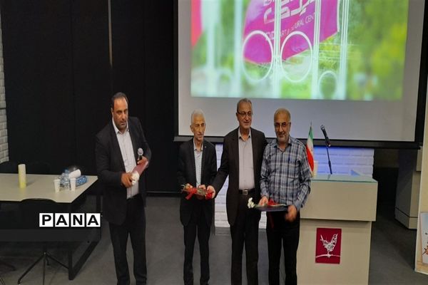 تجلیل از خبرنگاران در نور