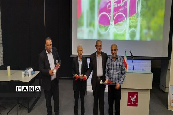 تجلیل از خبرنگاران در نور