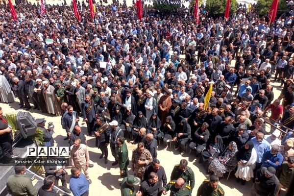 وداع با ۲  شهید حادثه تروریستی با حضور پر شور مردم شیراز