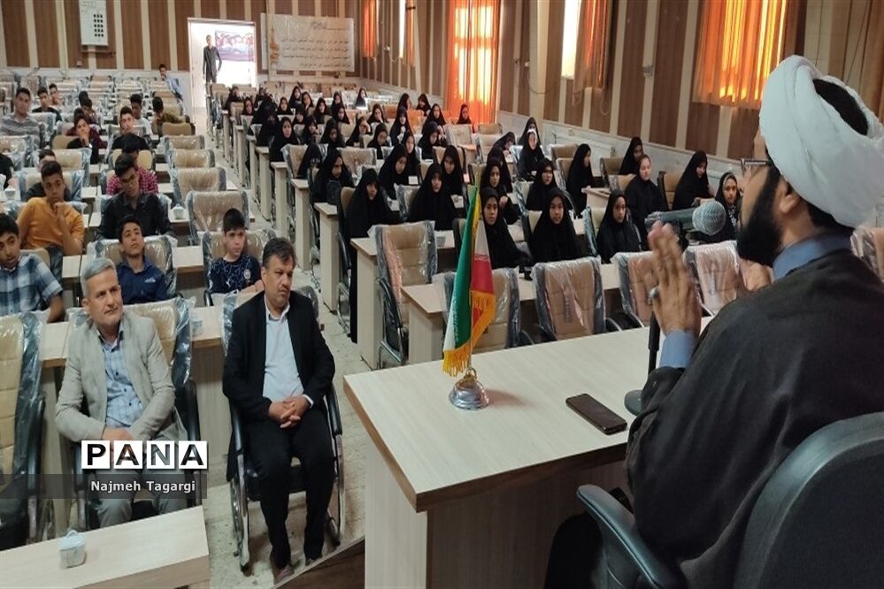 اختتامیه دوره یاوران ولایت شهرستان مه‌ولات