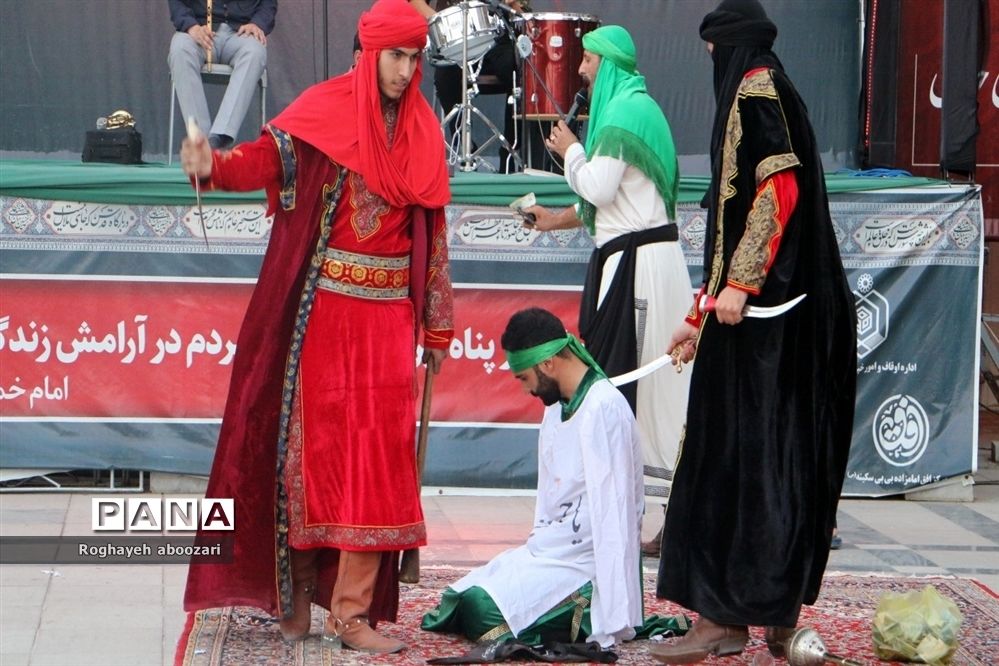 اجرای مراسم تعزیه‌خوانی در آستان مقدس امامزاده بی‌بی‌سکینه صفادشت