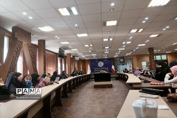 مسابقه کتابخوانی در کانون فارابی ناحیه۲