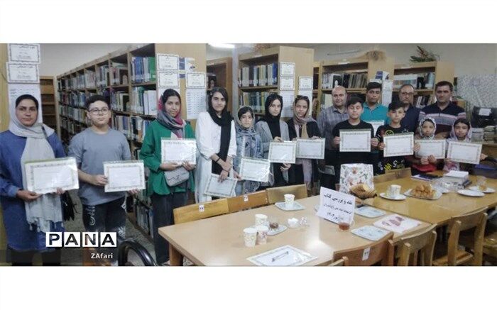 داستان نویسی به پرورش قدرت بیان و نیروی تخیل دانش آموزان کمک بسیار زیادی می کند
