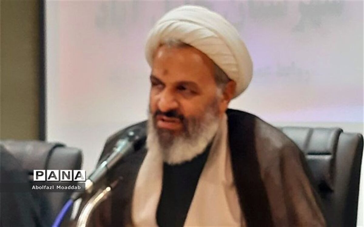 ملت ایران الگوی ایستادگی در برابر مشکلات و فشارهای دشمنان است