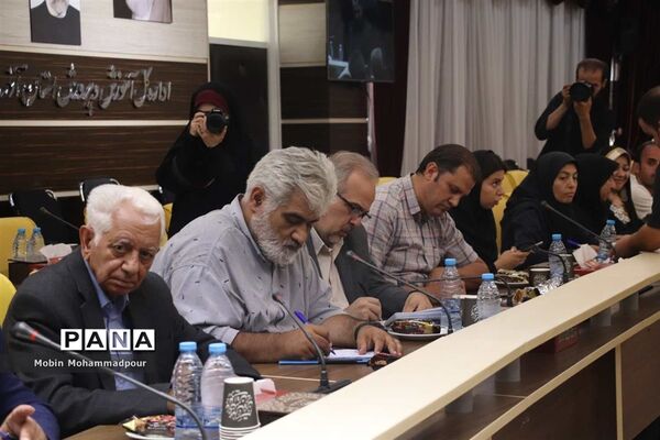 نشست خبری مدیرکل نوسازی، توسعه و تجهیز مدارس آذربایجان شرقی