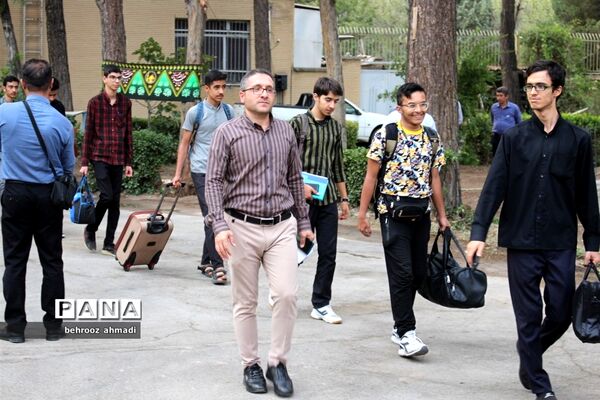 آیین استقبال چهل و یکمین دوره مسابقات قرآن، عترت و نماز دانش‌آموزان در کرمانشاه