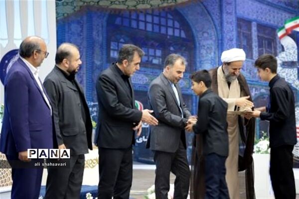 آیین اختتامیه مسابقات کشوری قرآن، عترت و نماز در کرمانشاه