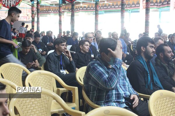 اعزام کاروان رهسپاران عصر ظهور از محلات کم‌برخوردار و روسای مراکز نیکوکاری به پیاده‌روی اربعین