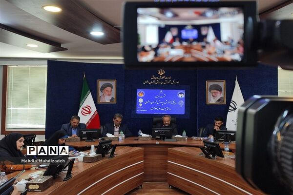 نشست خبری مدیرکل آموزش و پرورش خراسان رضوی با اصحاب رسانه به مناسبت هفته دولت