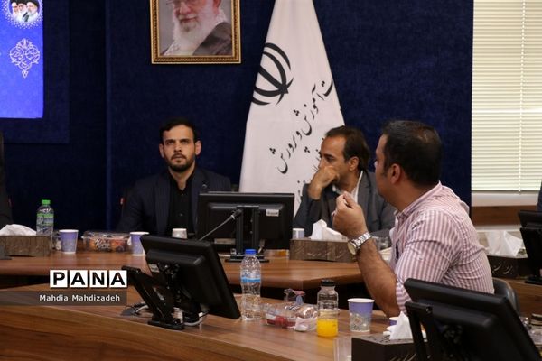 نشست خبری مدیرکل آموزش و پرورش خراسان رضوی با اصحاب رسانه به مناسبت هفته دولت