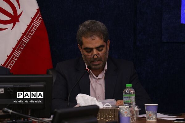 نشست خبری مدیرکل آموزش و پرورش خراسان رضوی با اصحاب رسانه به مناسبت هفته دولت
