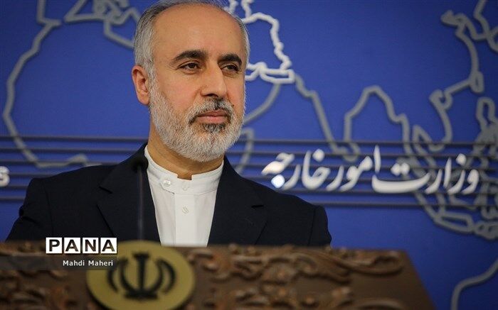 مداخله در امور داخلی کشورها و سازماندهی کودتاها از عناصر آمریکا و انگلیس هستند