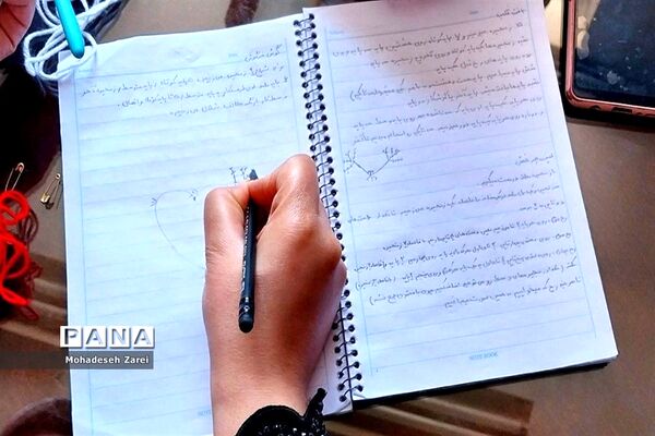 برگزاری کلاس رامی بافی در کانون ملائک شهرستان قرچک