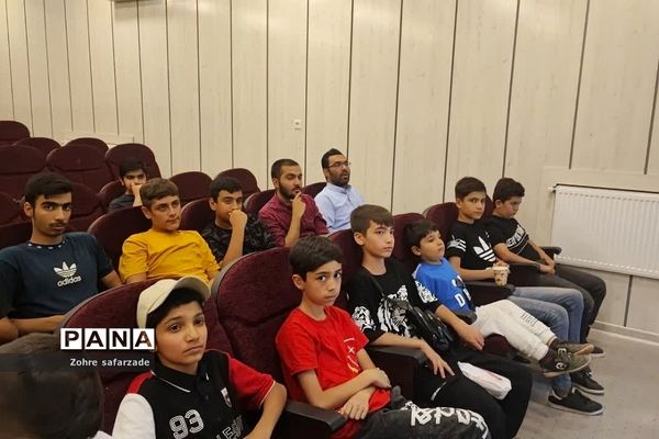 اردوی مثبت دهه هشتادی پسران در رودهن