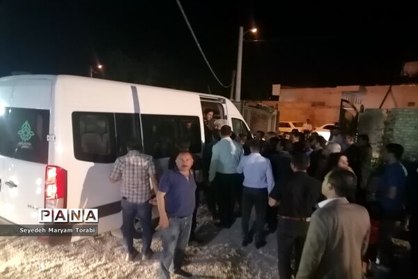 حضور وزیرآموزش و پرورش در منزل دانش‌آموز شجاع حادثه تروریستی شاهچراغ (ع)