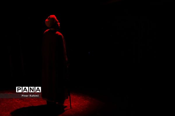 اجرای نمایش (آ شِیخ محمد خیابانی) در صحنه