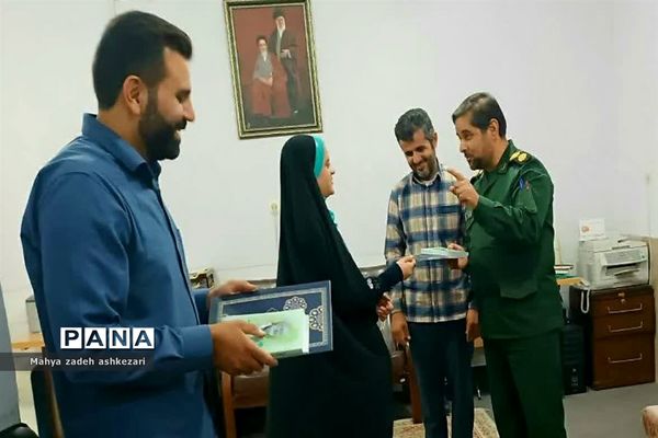 تقدیر از منتخبان مسابقه «اولین رزمایش عفاف و حجاب» در اشکذر