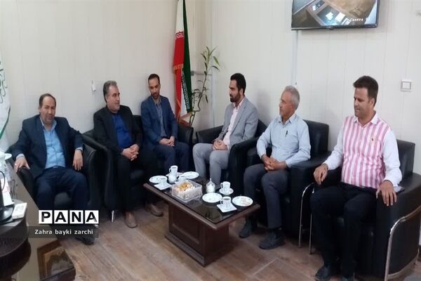 تجلیل از خبرنگاران شهرستان زارچ