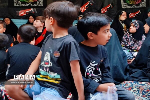 برگزاری مراسم آیین سوگواره کودکان عاشورایی در ناحیه ۶ مشهد مقدس