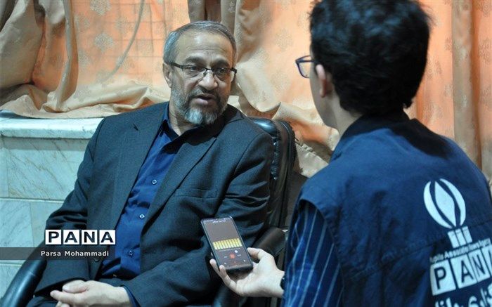 دانش‌آموزان تشکلاتی، یاران ما در مشکلات فرهنگی هستند