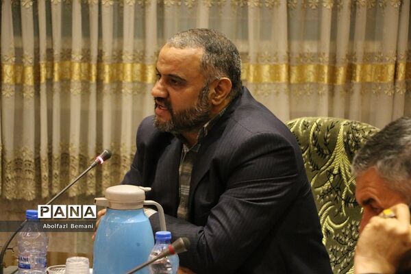 آیین تجلیل از فرهنگیان آزاده قم