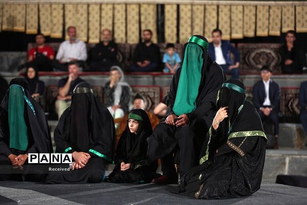 تعزیه‌های «شبیه نور» در پردیس تئاتر تهران با حضور سفیر استرالیا و ترکیه