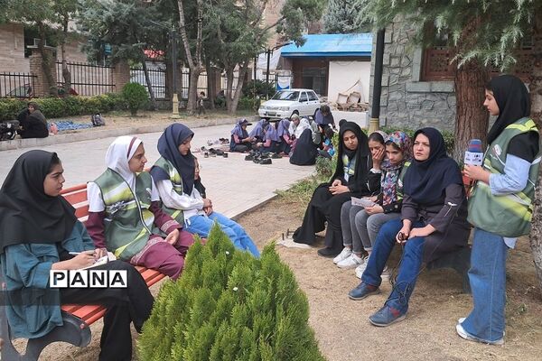 برگزاری کارگاه‌ آموزشی خبرنگاری در اردوی مثبت دهه هشتادی‌های رودهن