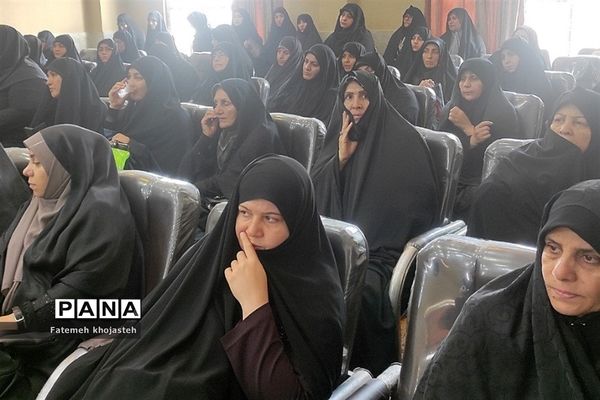 برگزاری نشست بصیرتی با محوریت فتنه ۱۴۰۱ در شهرستان‌قرچک