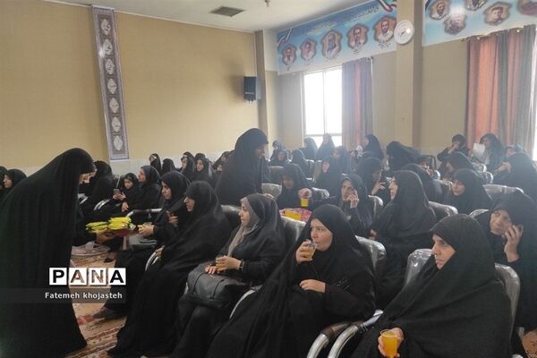 برگزاری نشست بصیرتی با محوریت فتنه ۱۴۰۱ در شهرستان‌قرچک