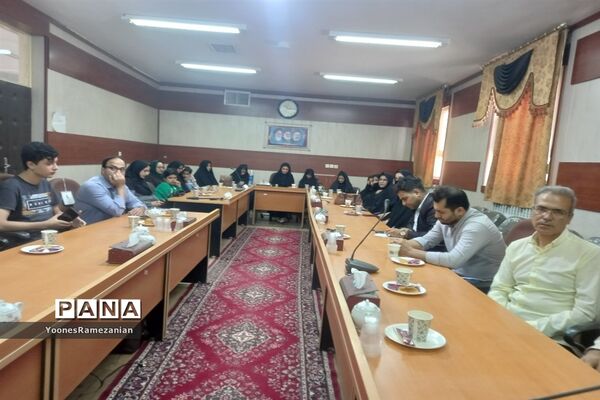 مراسم تجلیل از مربیان کلاس‌های اوقات فراغت تابستان