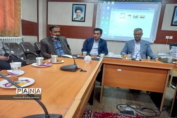 مراسم تجلیل از مربیان کلاس‌های اوقات فراغت تابستان