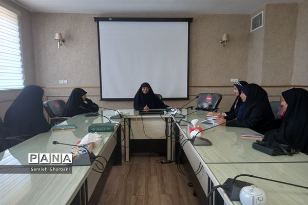 اولین جلسه تکمیلی کارگاه تولید محتوا دختران ناحیه ۵