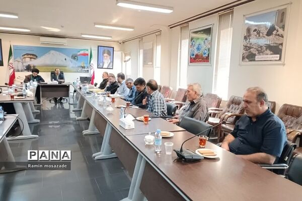 نشست کارگروه عفاف و حجاب شورای فرهنگ عمومی در رودهن