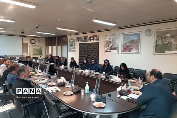 نشست کارگروه عفاف و حجاب شورای فرهنگ عمومی در رودهن