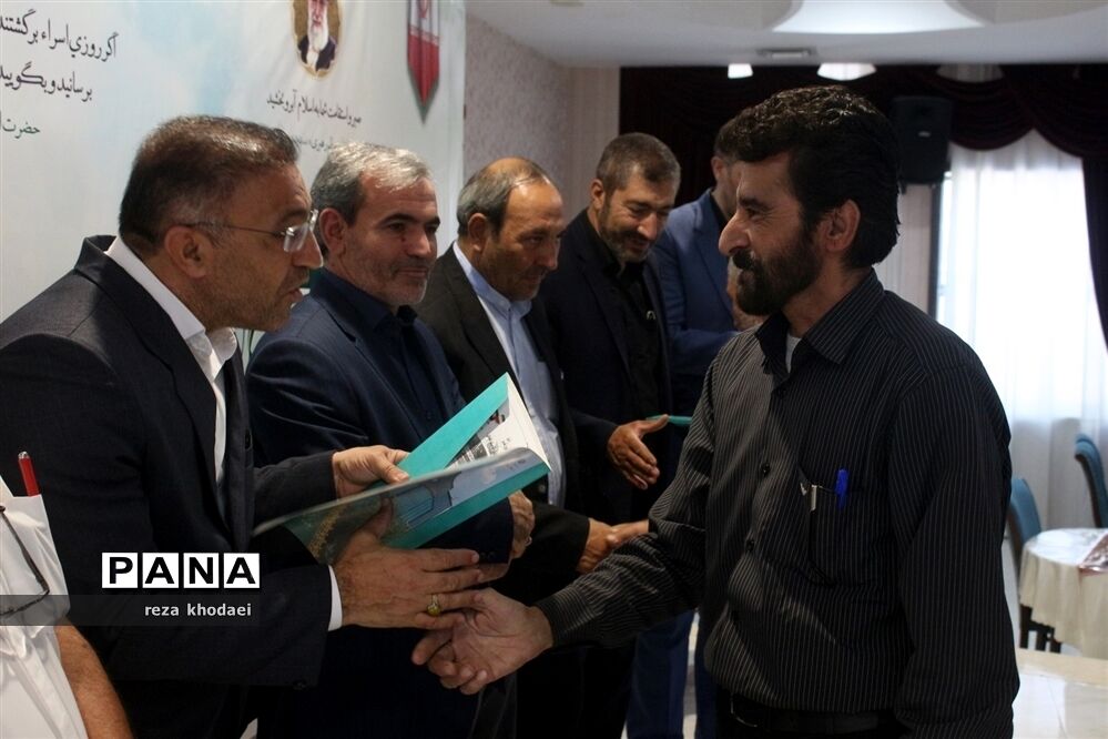 مراسم تجلیل از آزادگان فرهنگی استان آذربایجان شرقی
