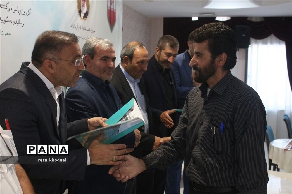مراسم تجلیل از آزادگان فرهنگی استان آذربایجان شرقی