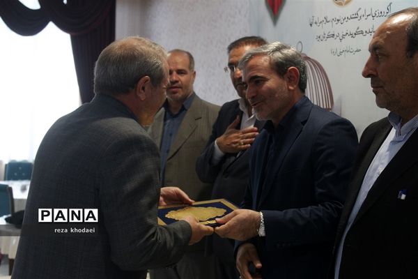 مراسم تجلیل از آزادگان فرهنگی استان آذربایجان شرقی