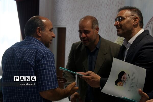 مراسم تجلیل از آزادگان فرهنگی استان آذربایجان شرقی