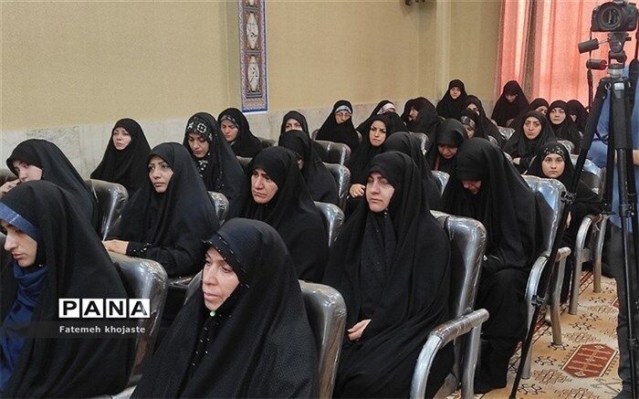 برگزاری نشست بصیرتی پیرامون فتنه ۱۴۰۱ بامحوریت بررسی عقبه‌های امنیتی فتنه در شهرستان قرچک/فیلم