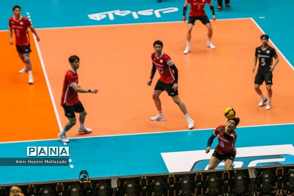 دیدار تیم‌های والیبال کره جنوبی و پاکستان