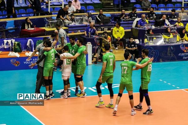 دیدار تیم‌های والیبال کره جنوبی و پاکستان