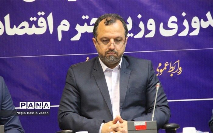 بازدید وزیر اقتصاد از اورژانس هوایی و اتوبوسی اراک