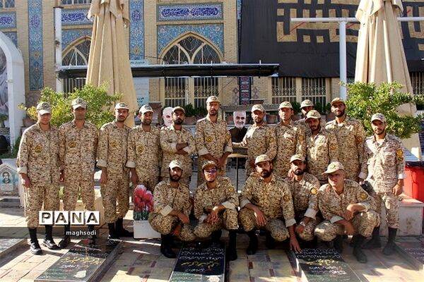 حضور در گلزار شهدا به مناسبت هفته دولت