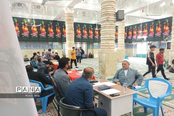 برپایی میز خدمت در مصلی نماز جمعه بهبهان به مناسبت هفته دولت
