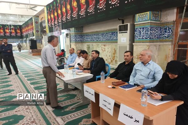 برپایی میز خدمت در مصلی نماز جمعه بهبهان به مناسبت هفته دولت