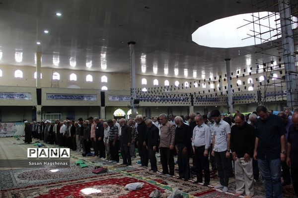 برگزاری  نماز جمعه شهرستان اسلامشهر و برپایی میزخدمت به مناسبت هفته دولت