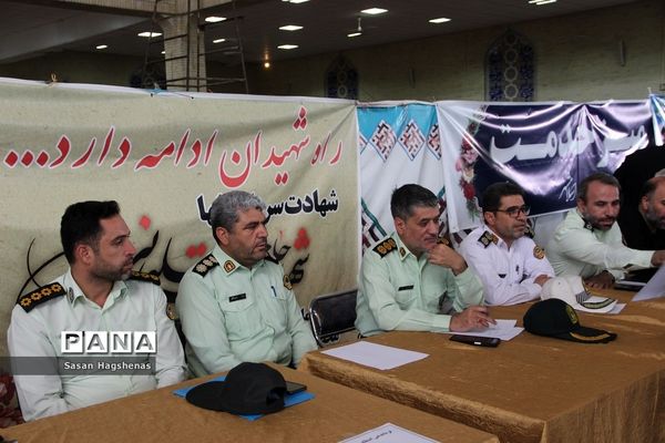 برگزاری  نماز جمعه شهرستان اسلامشهر و برپایی میزخدمت به مناسبت هفته دولت