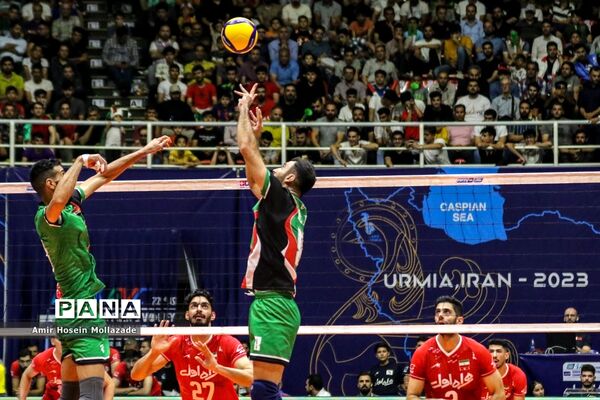 دیدار تیم‌های ایران و عراق در لیگ والیبال مردان آسیا