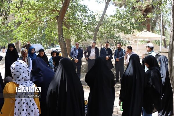 بازدید معاون پرورشی و فرهنگی وزارت آموزش و پرورش از اردوی استانی مثبت هشتادیا